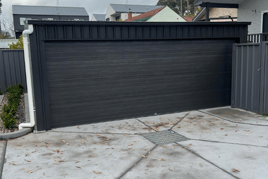 colours for sectional garage doors