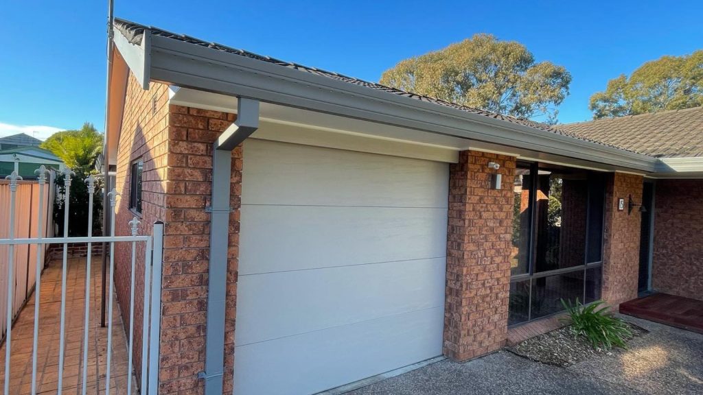 garage door services in wamberal